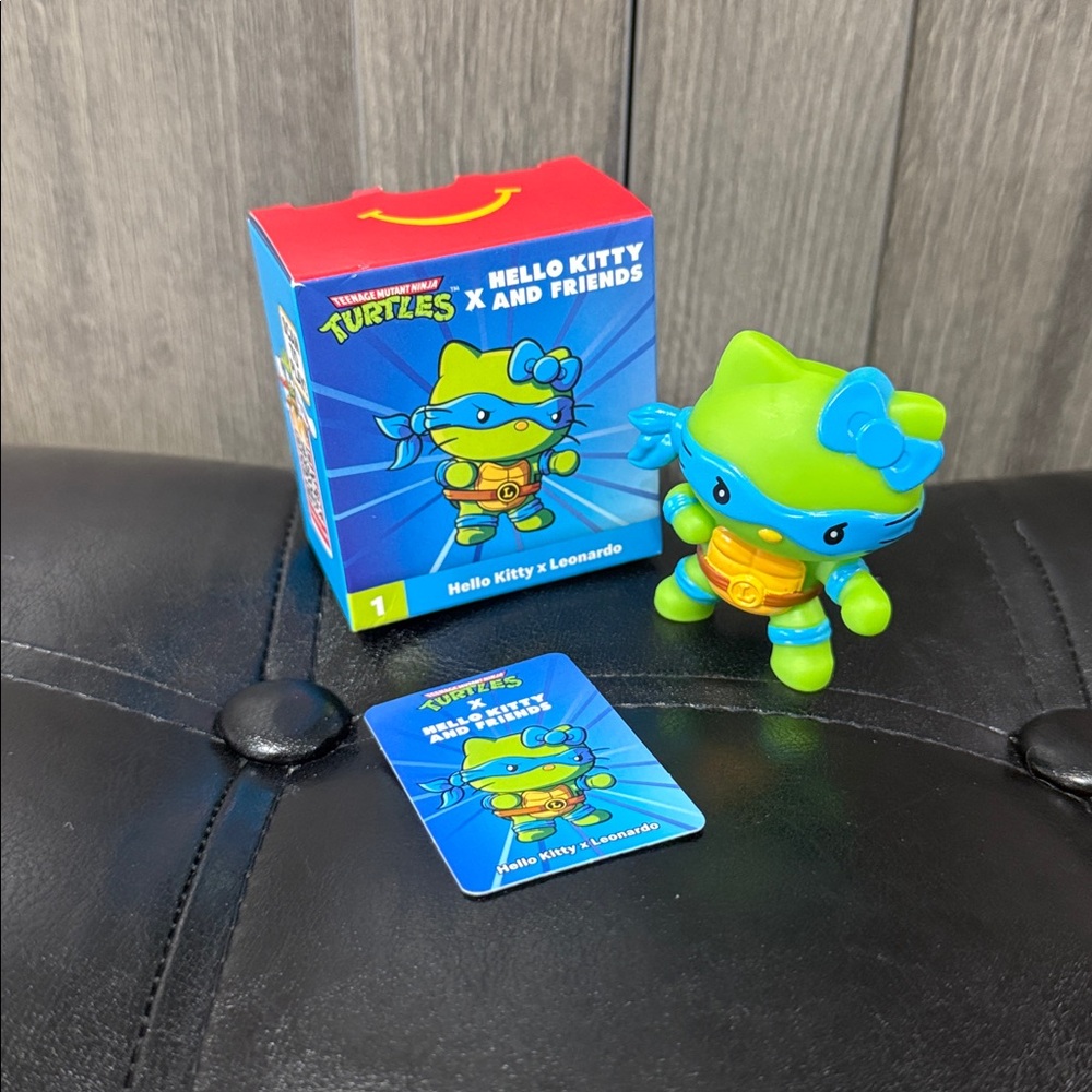 Hello Kitty & Friends Ninja Turtles Leonardo Hello Kitty #1 McDonalds Happy Meal
